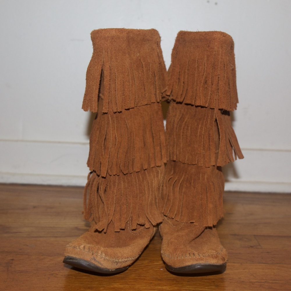 Minnetonka 3-layer Fringe Boots